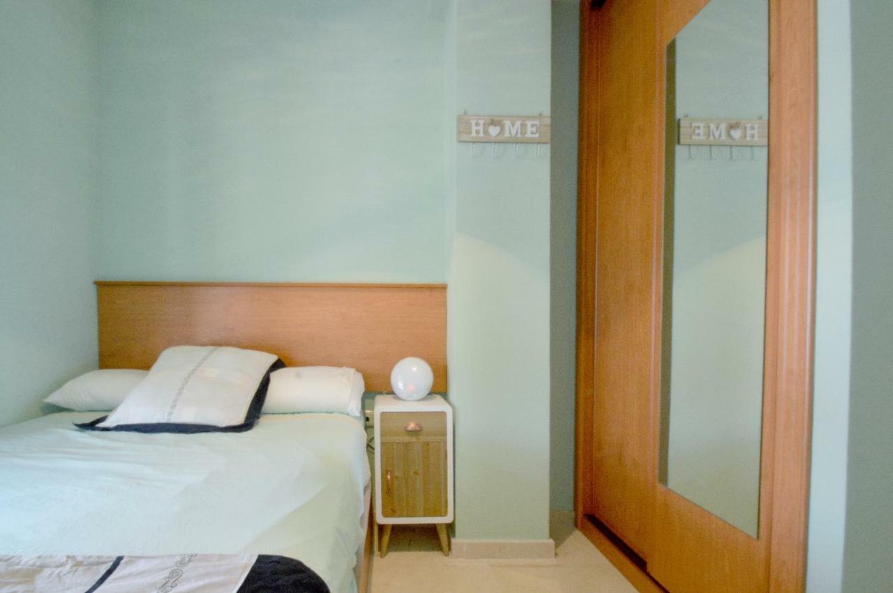 Апартаменты Moderno Apartamento Frente A La Playa Y El Centro Альмерия Экстерьер фото